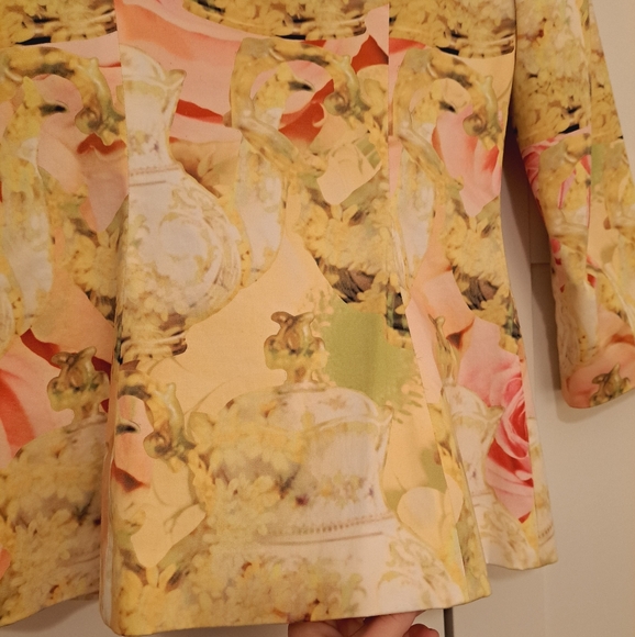 Ted Baker • blazer with rose gold button 🌸✨️ - Picture 5 of 8